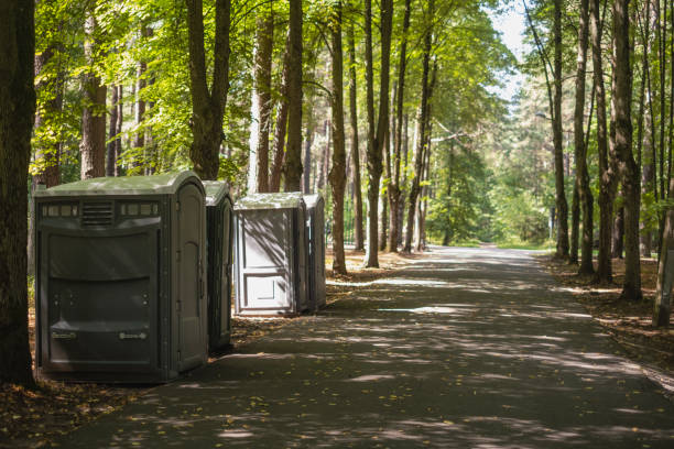 Porta potty delivery and setup in Devola, OH